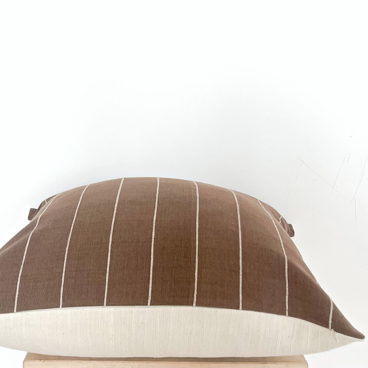 Vas Cotton Woven Pillow Cover
